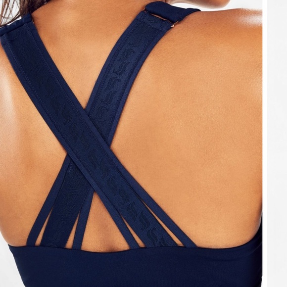 Fabletics - Vera Black Medium Impact Sports Bra - Large - Picture 4 of 6